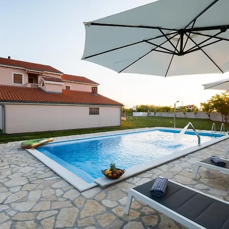 Appartement Skoblara Ii